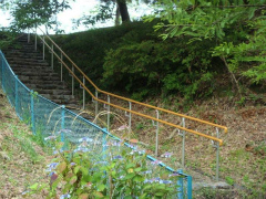 鳴滝公園遊歩道に手すりを設置